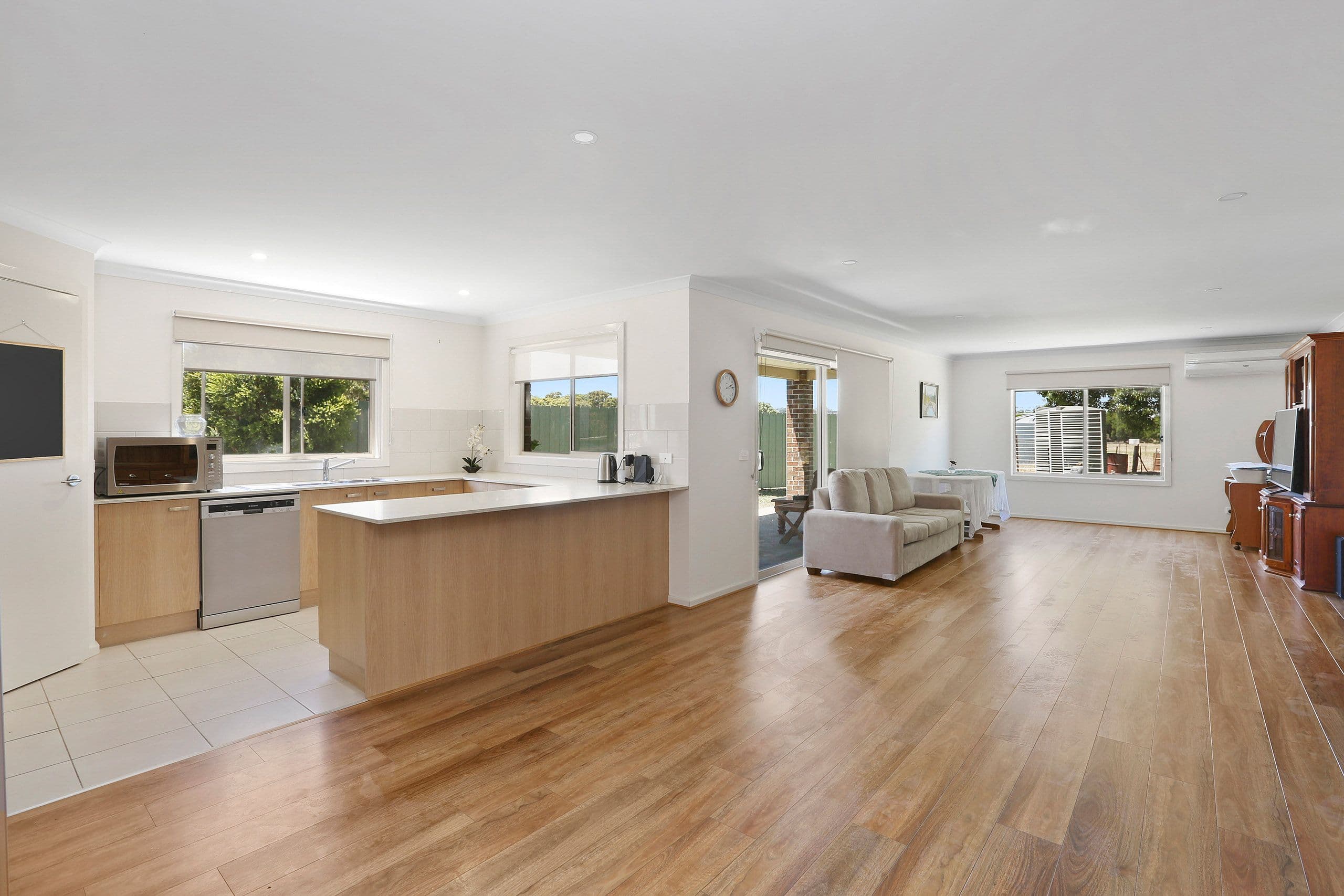 2122 Ballan Road, ANAKIE VIC 3213, Anakie - Thumbnail 2