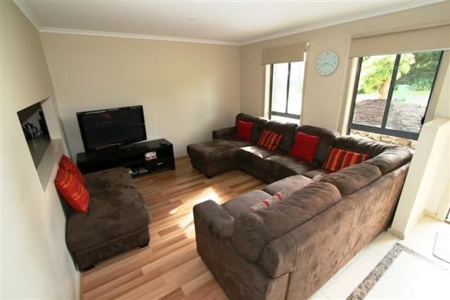 2A Hotham Close, COWES VIC 3922, Cowes - Thumbnail 2