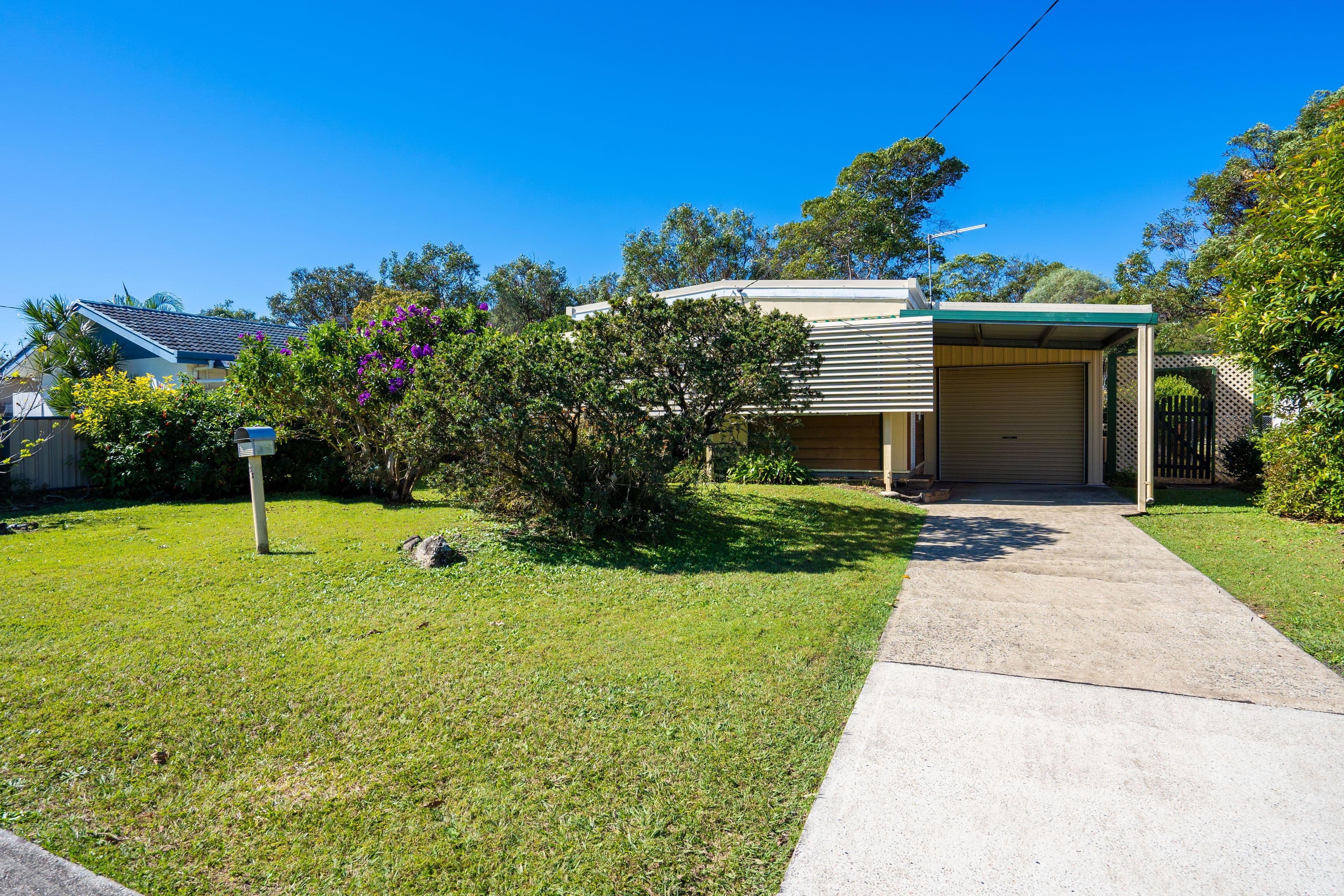 31 Alpinia Avenue, Banksia Beach QLD 4507, Banksia Beach - Image 1