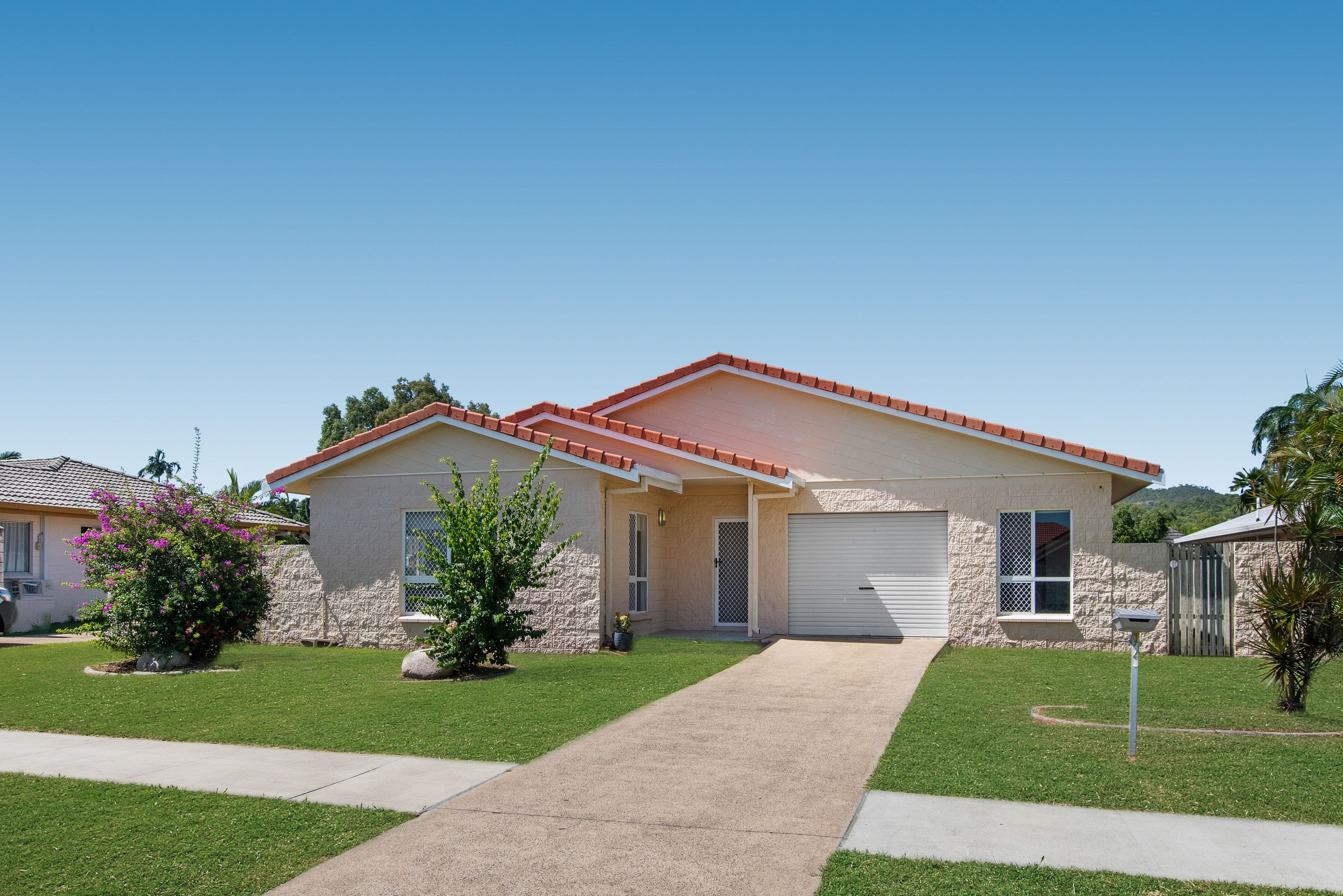 155 Yolanda Drive, Annandale QLD 4814, Annandale - Thumbnail 2