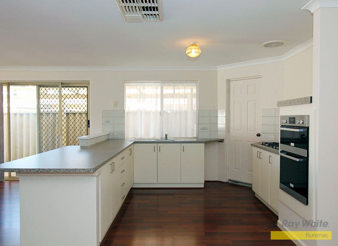 29 Boorabbin Place, BALLAJURA WA 6066, Ballajura - Thumbnail 2