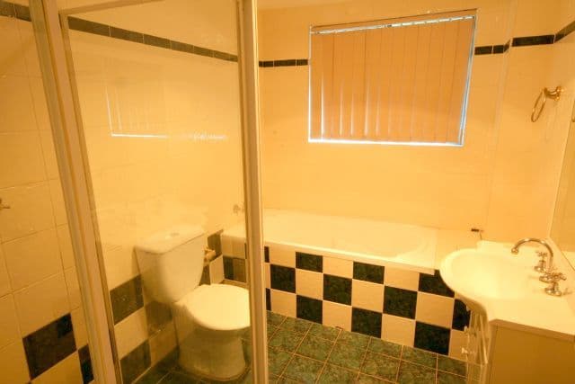 40 Chertsey Avenue, BANKSTOWN NSW 2200, Bankstown - Thumbnail 3