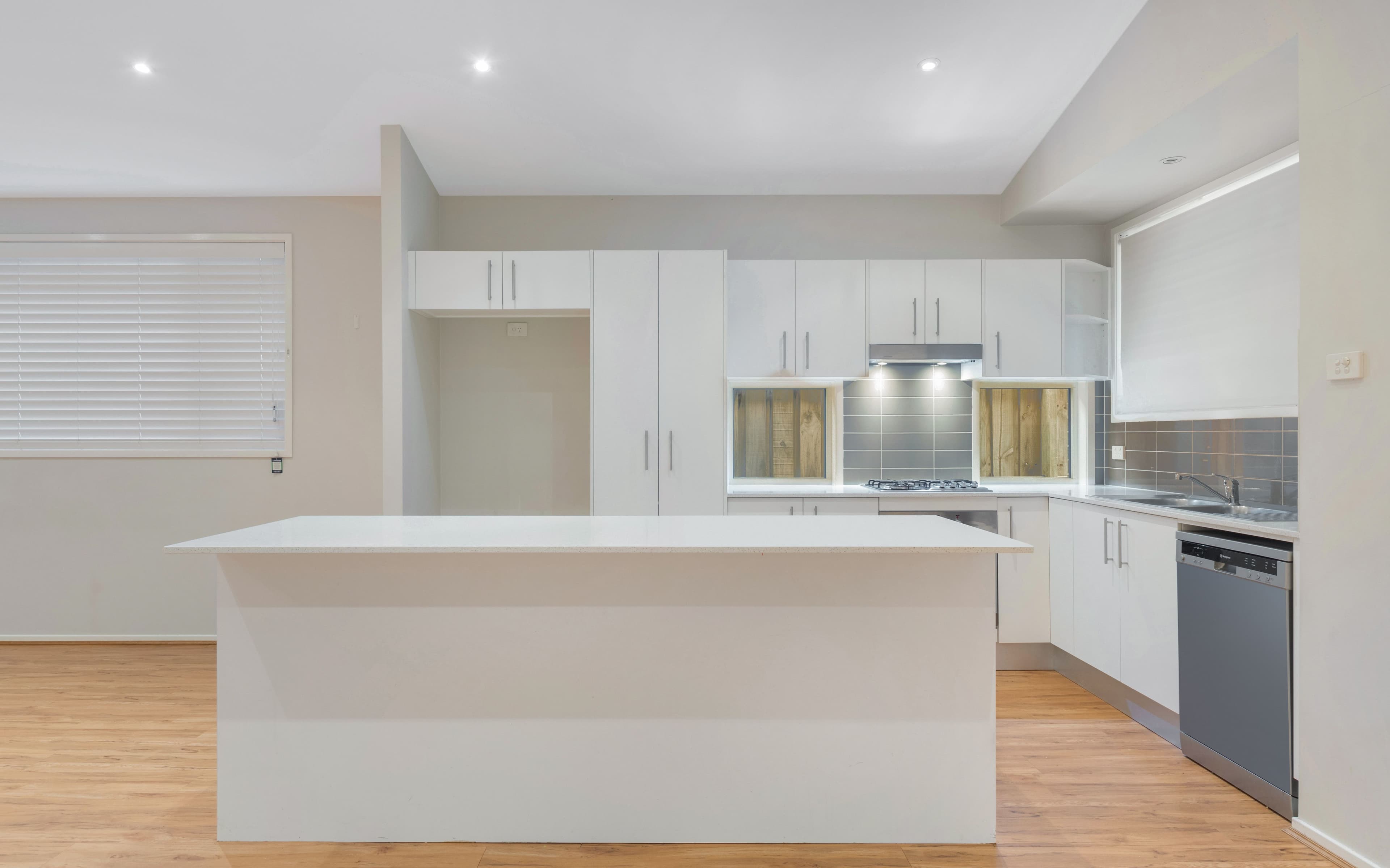 22 Tarrawarra Avenue, GLEDSWOOD HILLS NSW 2557, Gledswood Hills - Thumbnail 5
