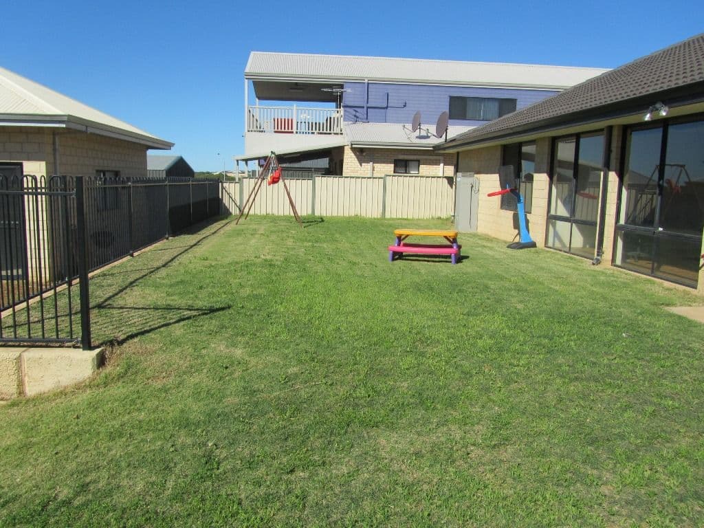 9 Sutherland Drive, MOUNT TARCOOLA WA 6530, Mount Tarcoola - Thumbnail 5