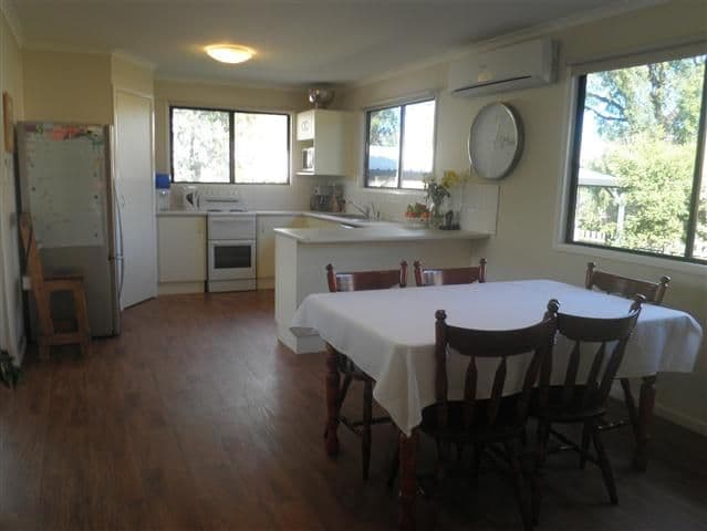 180a McDowall Street, ROMA QLD 4455, Roma - Thumbnail 2