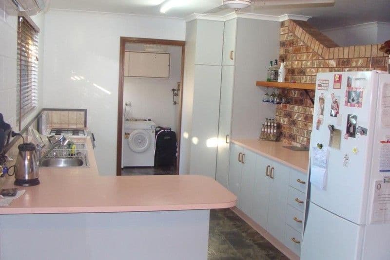 4 Jean Court, BUCASIA QLD 4750, Bucasia - Thumbnail 2