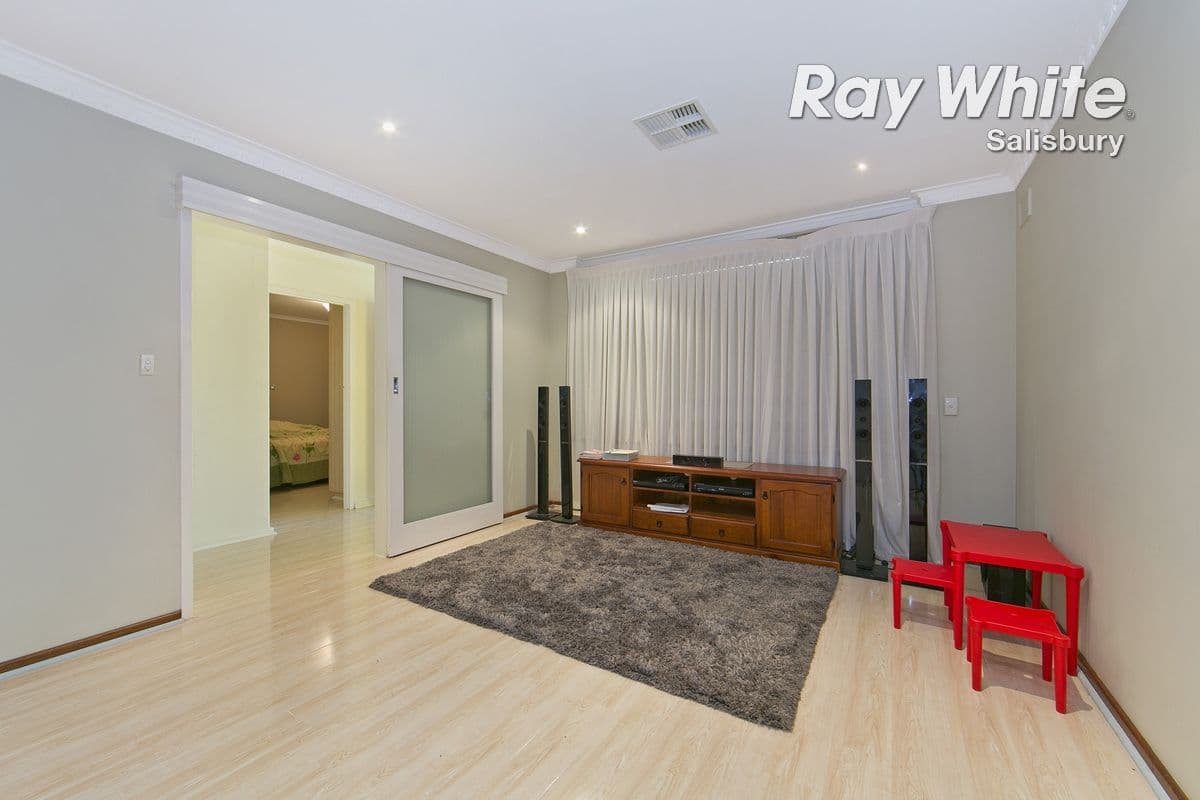 22 Wandina Avenue, Pooraka SA 5095, Pooraka - Thumbnail 2