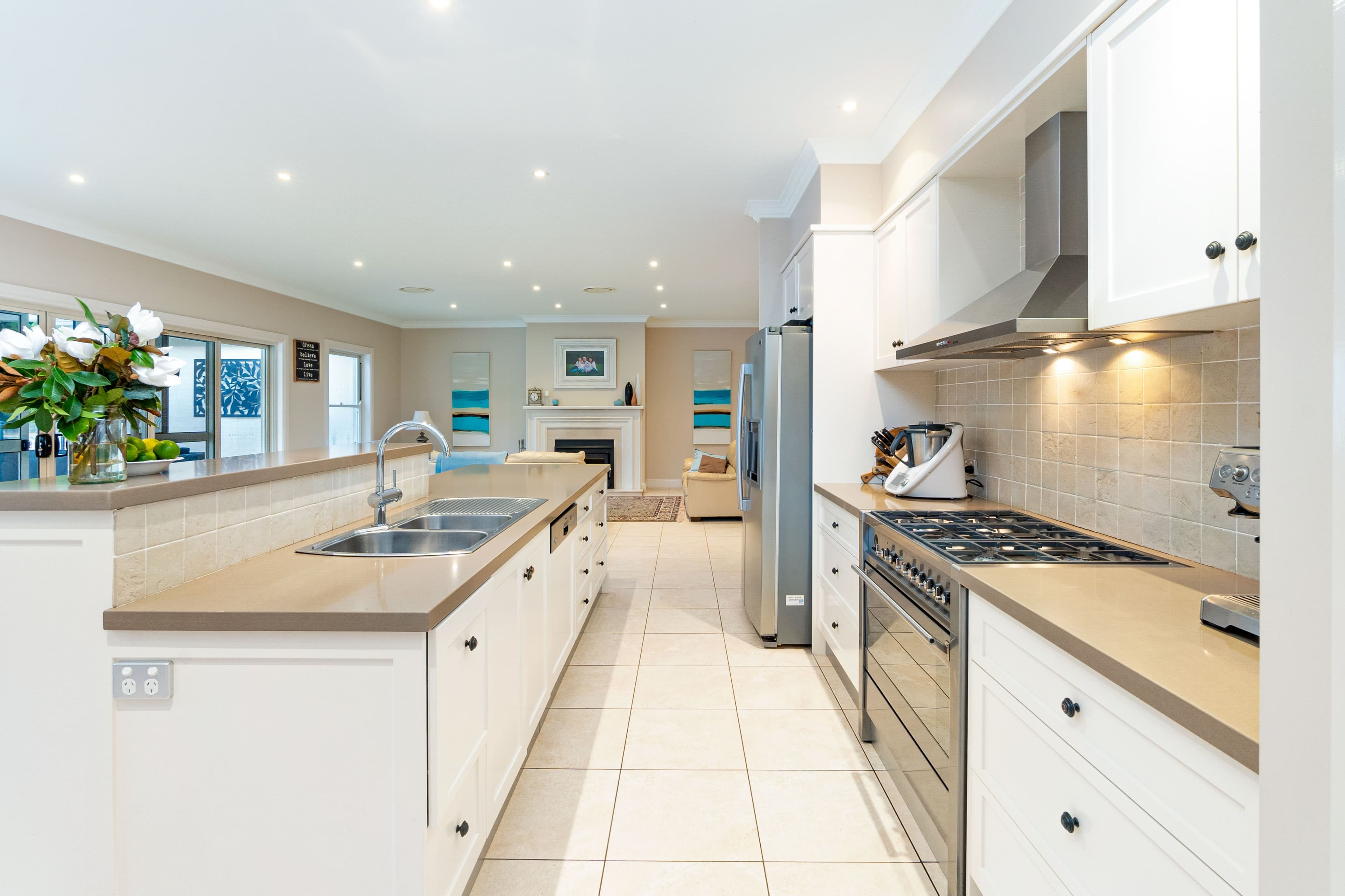 7 London Place, Grose Wold - Thumbnail 3