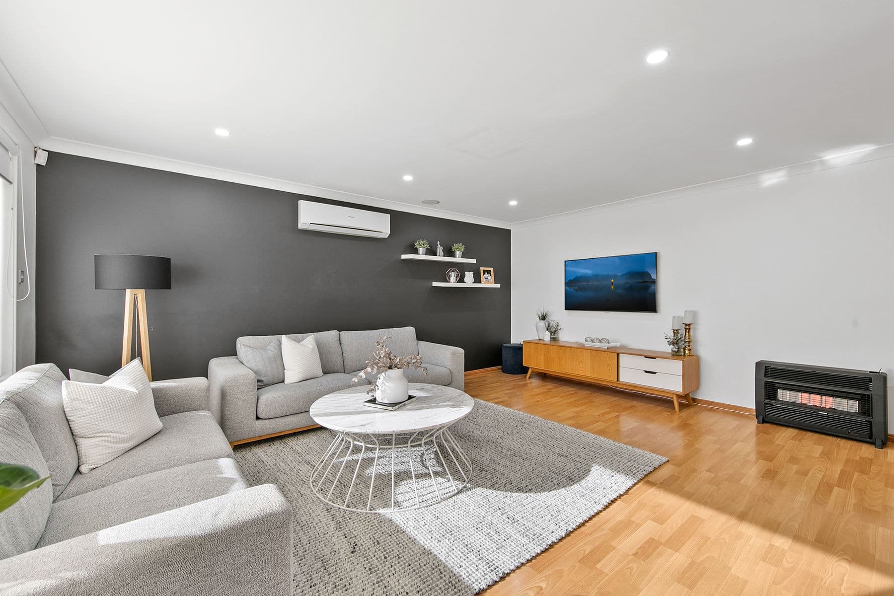 18 Pacific Palms Circuit, Hoxton Park NSW 2171, Hoxton Park - Thumbnail 2