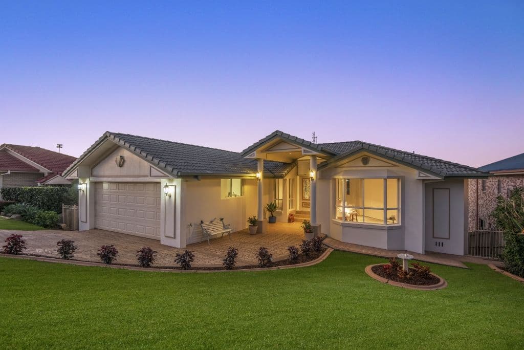 27 Tralee Drive, Banora Point - Image 1