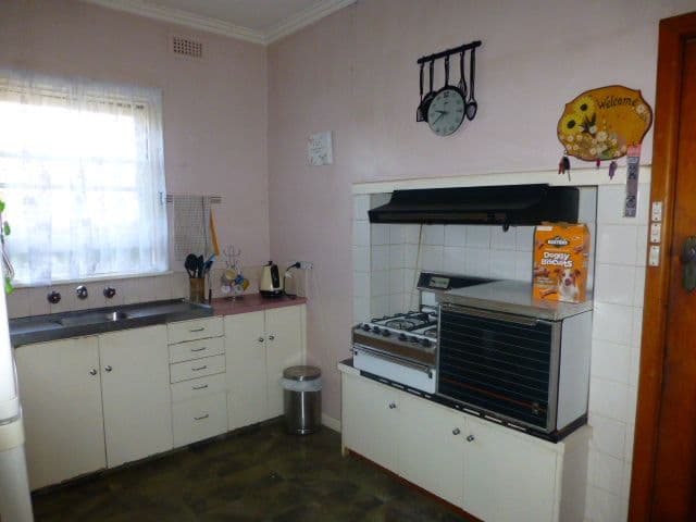75 Hovell Street, Echuca VIC 3564, Echuca - Thumbnail 6