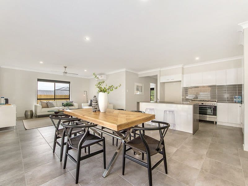 8 Werribee Crescent, Upper Coomera QLD 4209, Upper Coomera - Thumbnail 2