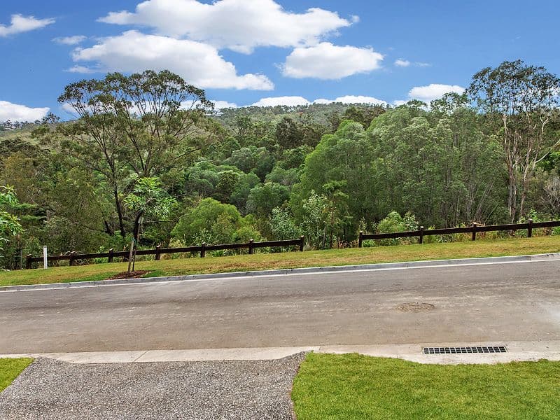 8 Werribee Crescent, Upper Coomera QLD 4209, Upper Coomera - Thumbnail 3