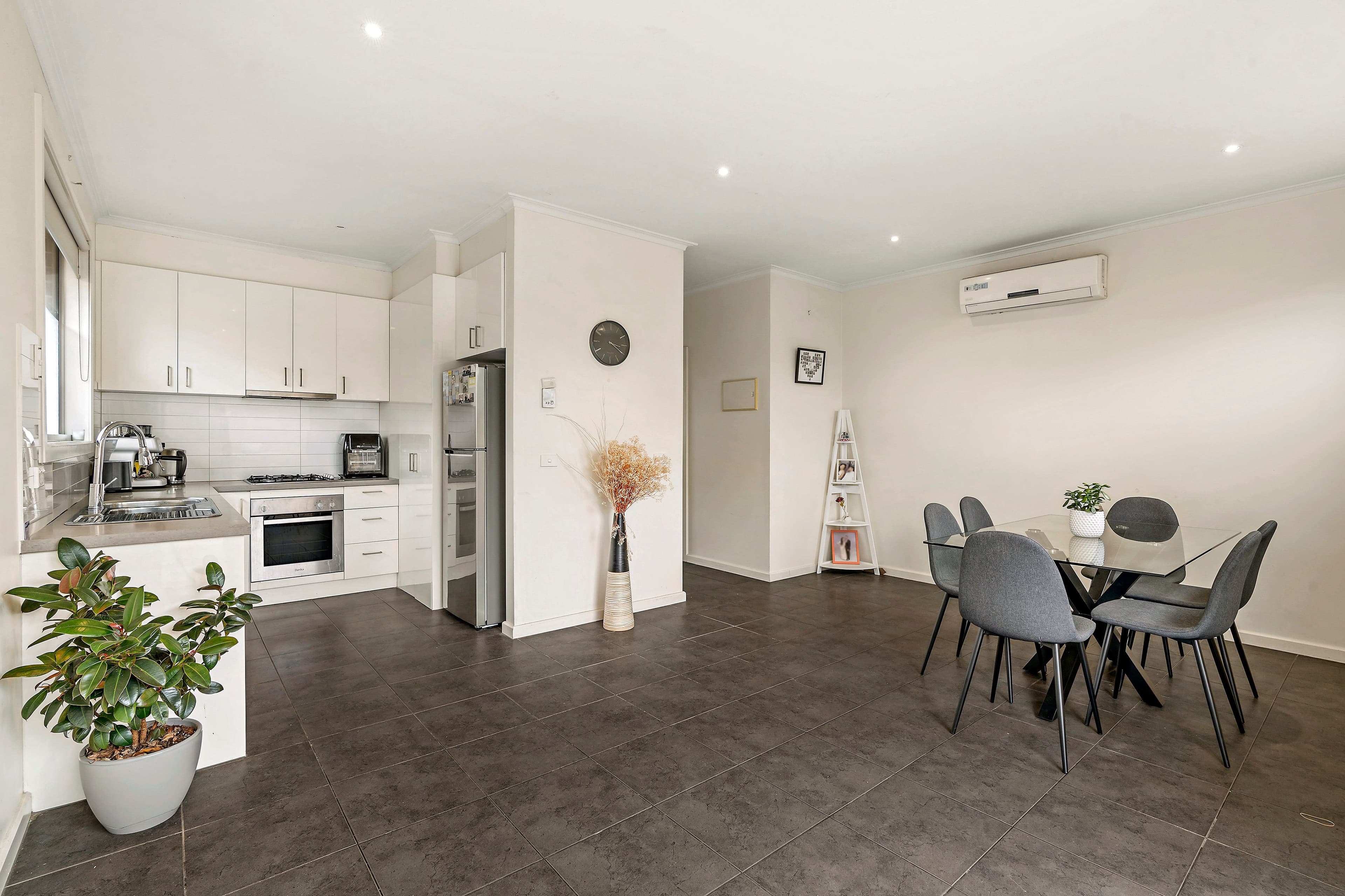 1087-1089 North Road, Hughesdale VIC 3166, Hughesdale - Thumbnail 3