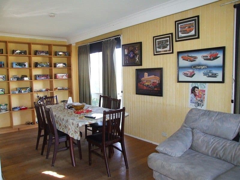 251 Coburns Road, MELTON WEST VIC 3337, Melton West - Thumbnail 2