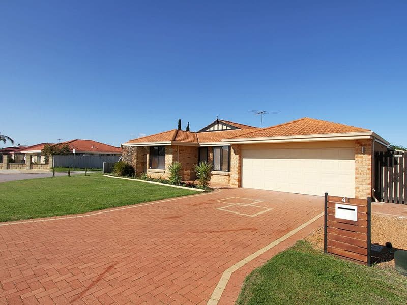 41 Lombardy Crescent, CAVERSHAM WA 6055, Caversham - Thumbnail 2