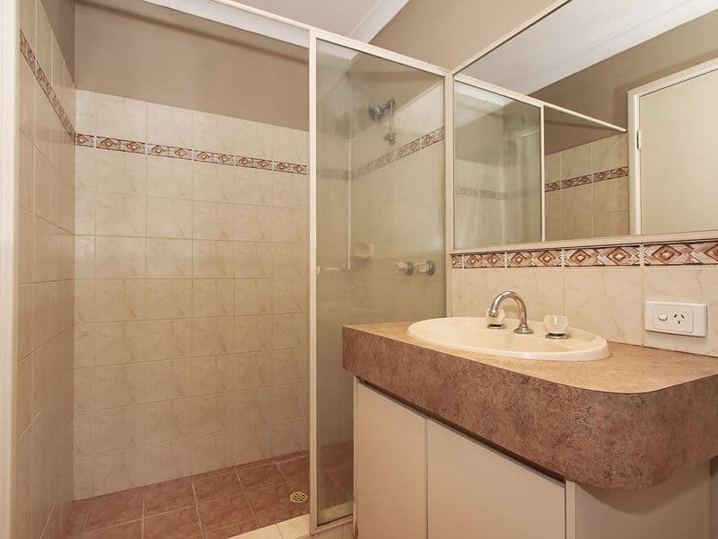 41 Lombardy Crescent, CAVERSHAM WA 6055, Caversham - Thumbnail 7