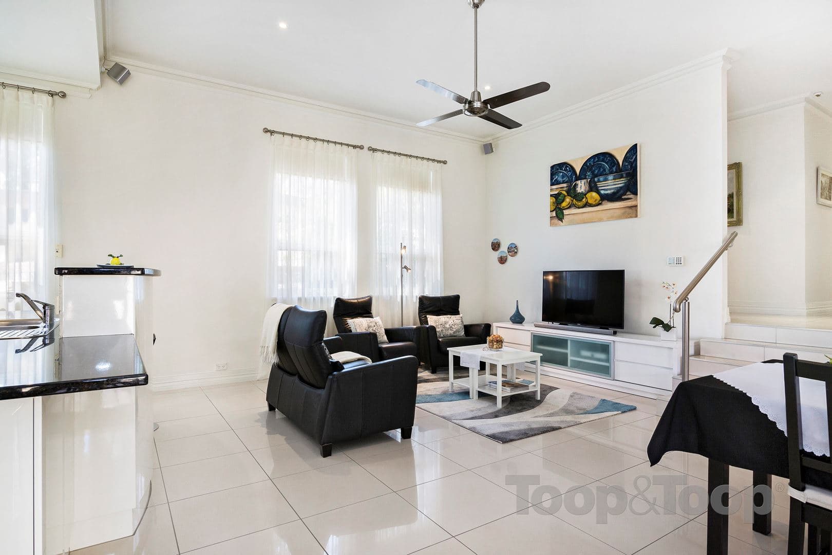 11 Mingara Avenue, Stonyfell SA 5066, Stonyfell - Thumbnail 2
