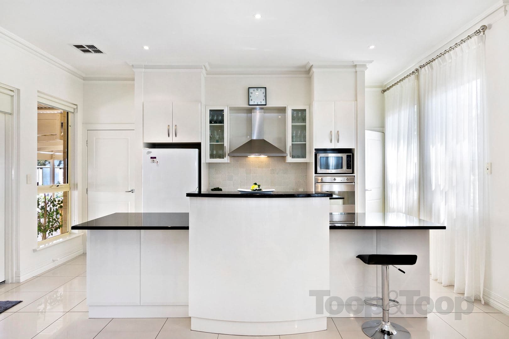 11 Mingara Avenue, Stonyfell SA 5066, Stonyfell - Thumbnail 4