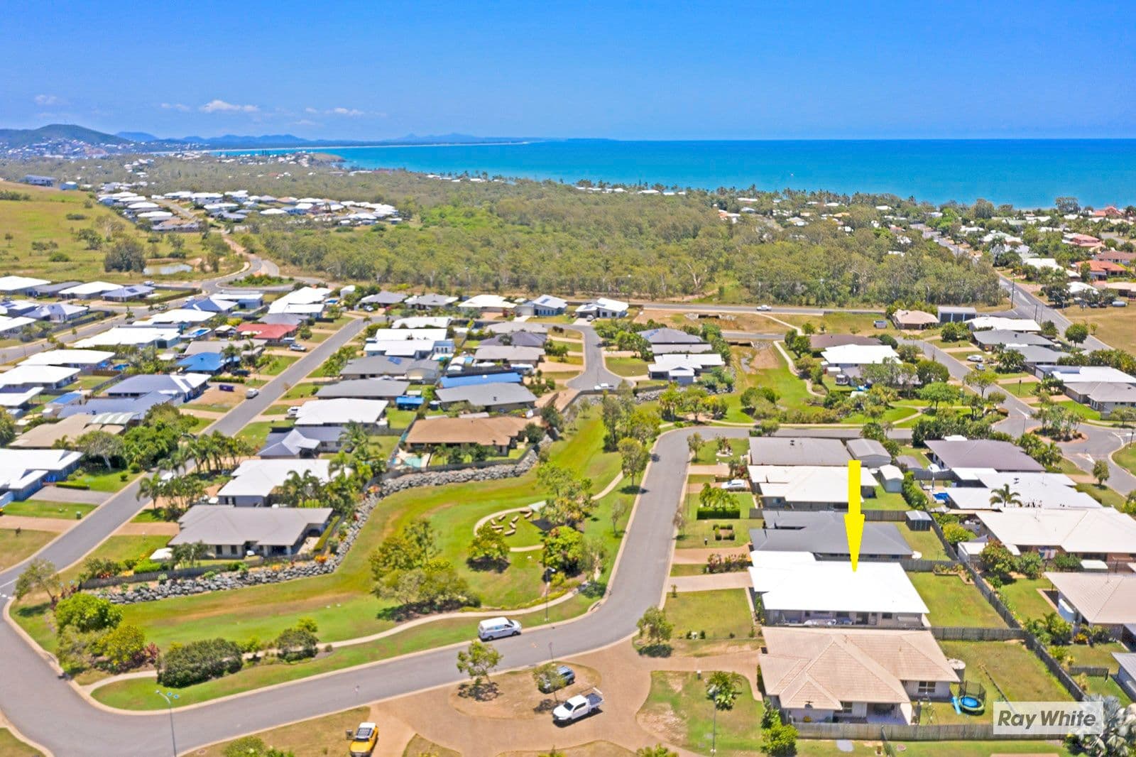 11 Starfish Drive, Lammermoor QLD 4703, Lammermoor - Thumbnail 2