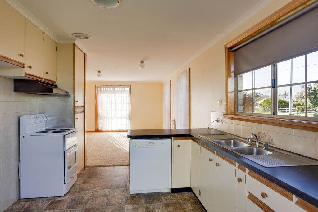 21 Scott Street, BEAUTY POINT TAS 7270, Beauty Point - Thumbnail 5