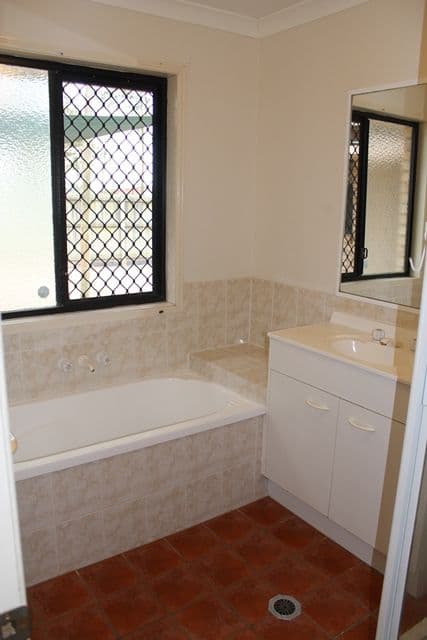 52 Muscari Crescent, DREWVALE QLD 4116, Drewvale - Thumbnail 2
