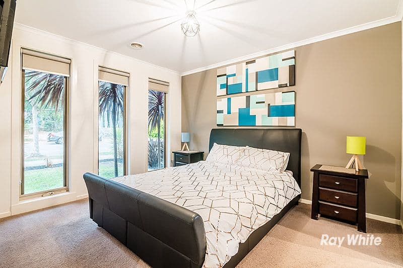 21 Bushranger Boulevard, Cranbourne East VIC 3977, Cranbourne East - Thumbnail 2