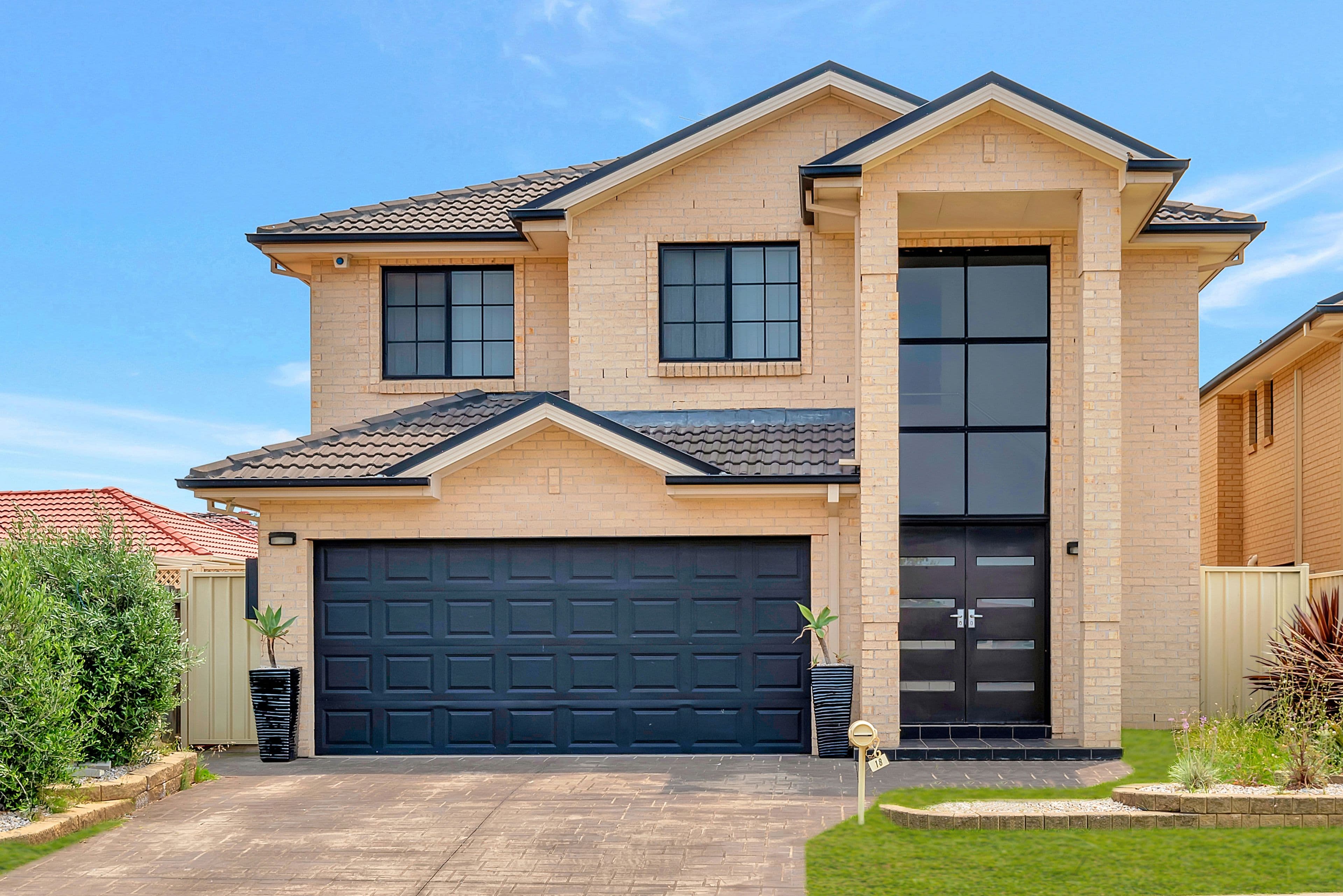 18 Sarah Hollands Drive, Horningsea Park - Image 1