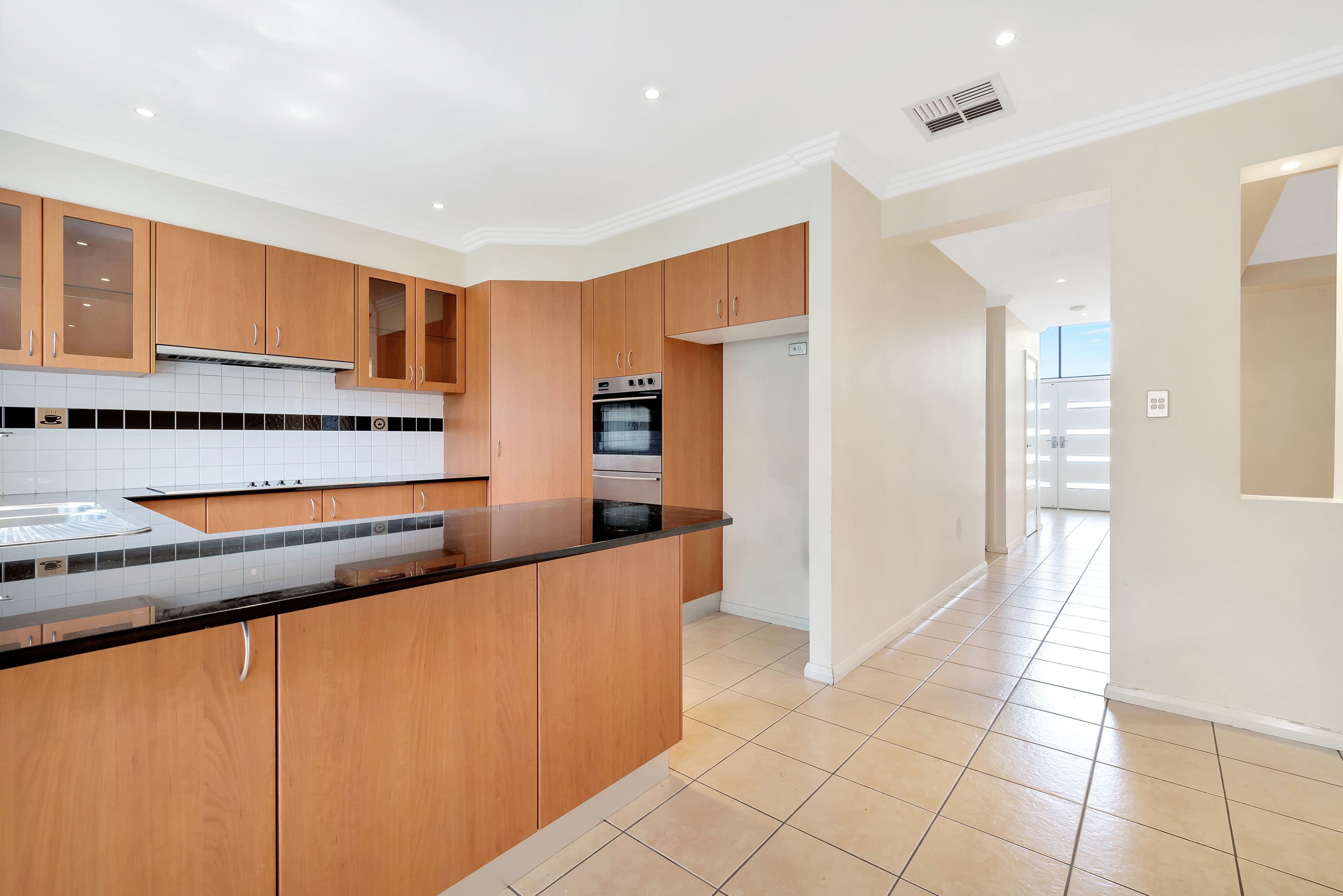 18 Sarah Hollands Drive, Horningsea Park - Thumbnail 5