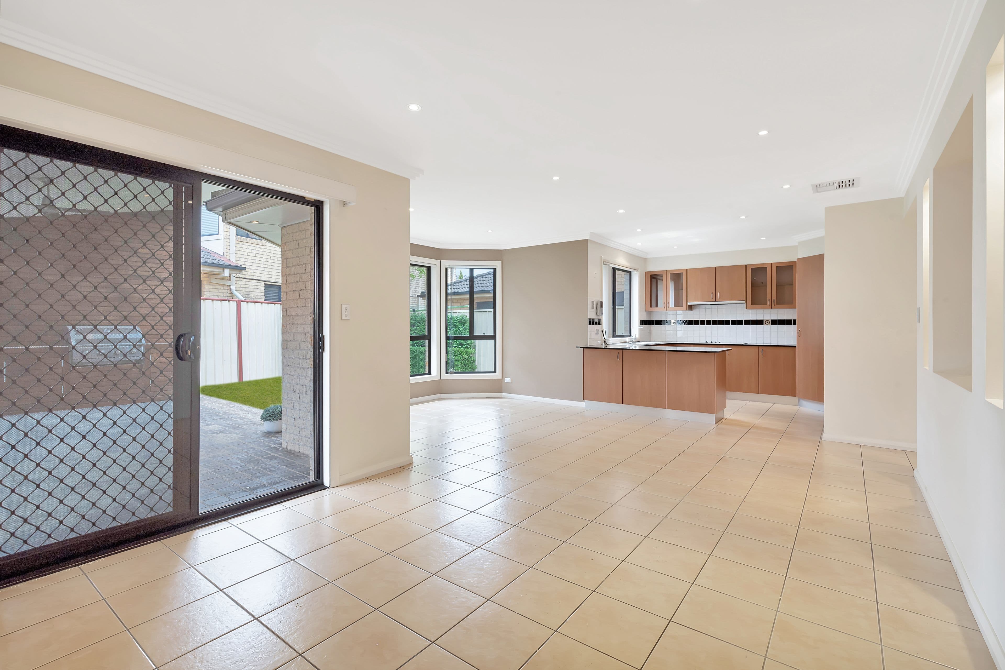 18 Sarah Hollands Drive, Horningsea Park - Thumbnail 7