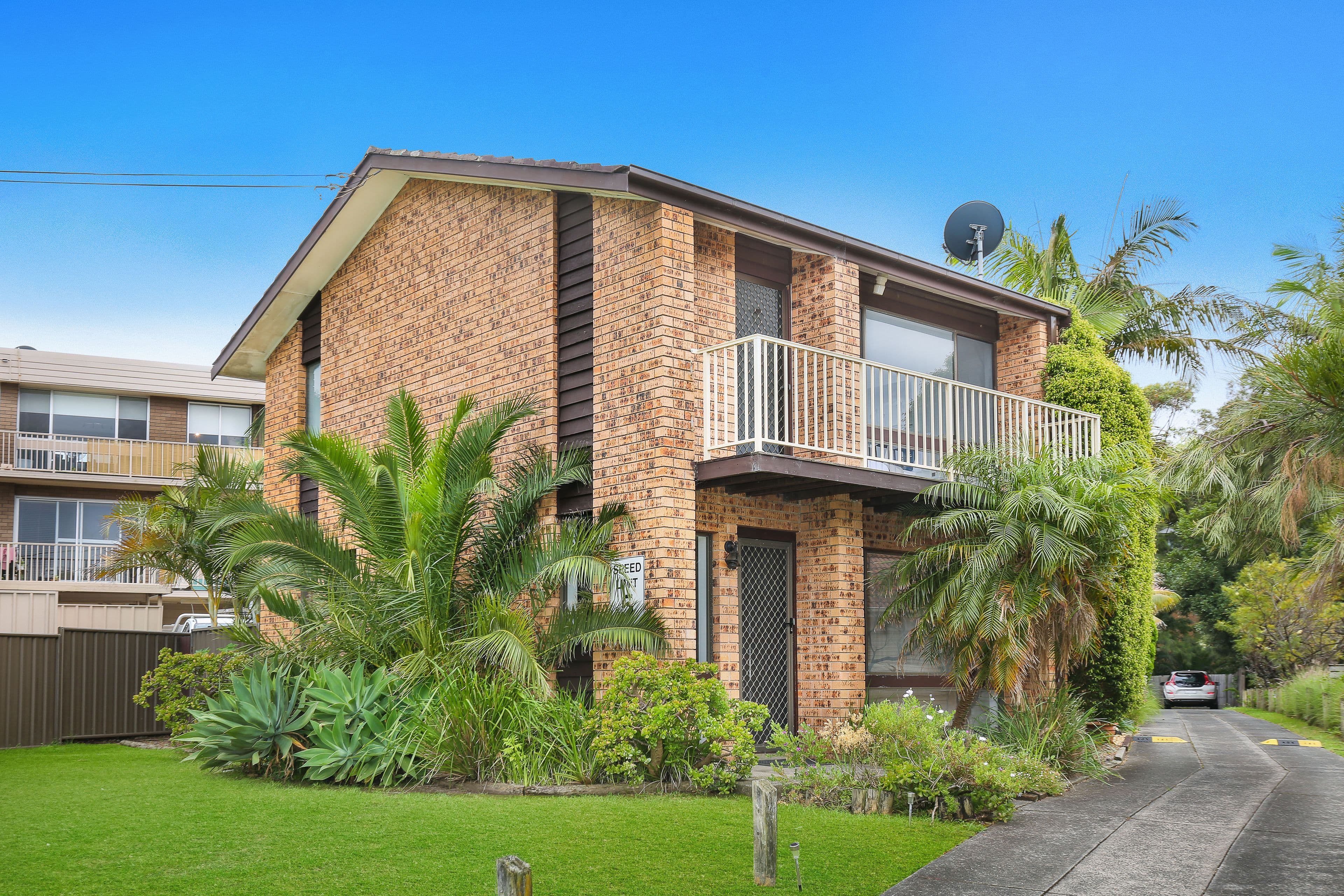 15 Henley Road, Thirroul NSW 2515, Thirroul - Image 1