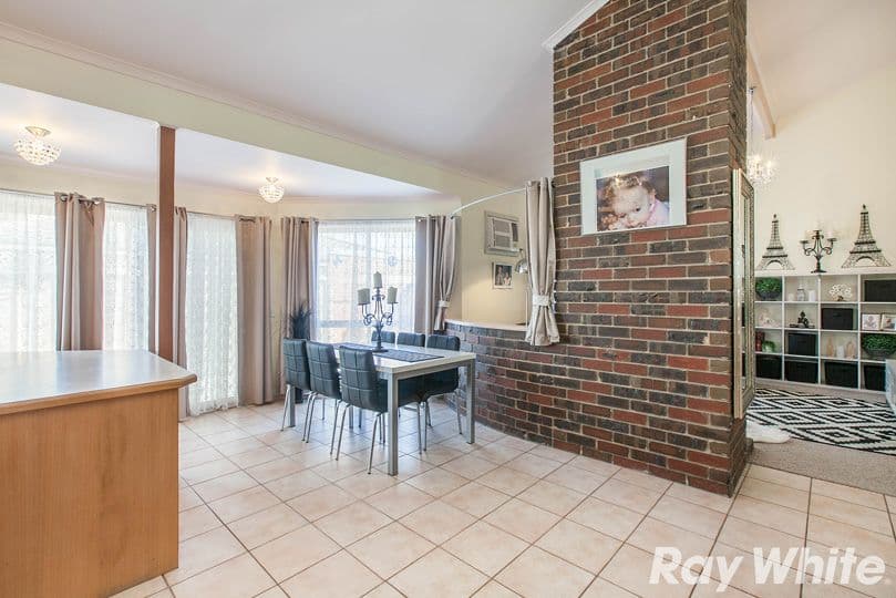 27 Carbon Crescent, Mill Park VIC 3082, Mill Park - Thumbnail 3