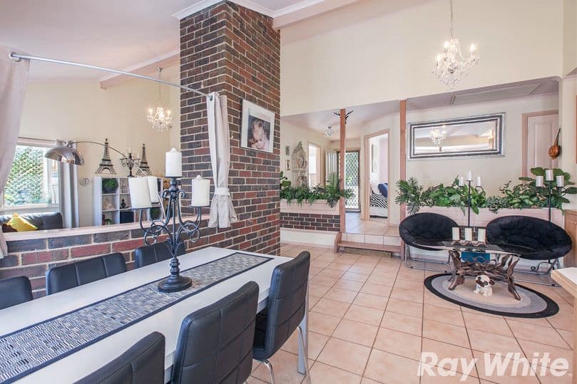 27 Carbon Crescent, Mill Park VIC 3082, Mill Park - Thumbnail 4