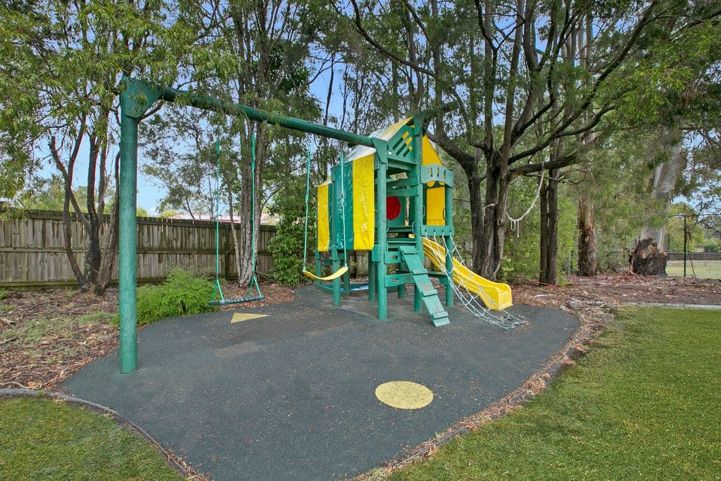 11 Stratford Court, BIRKDALE QLD 4159, Birkdale - Thumbnail 3