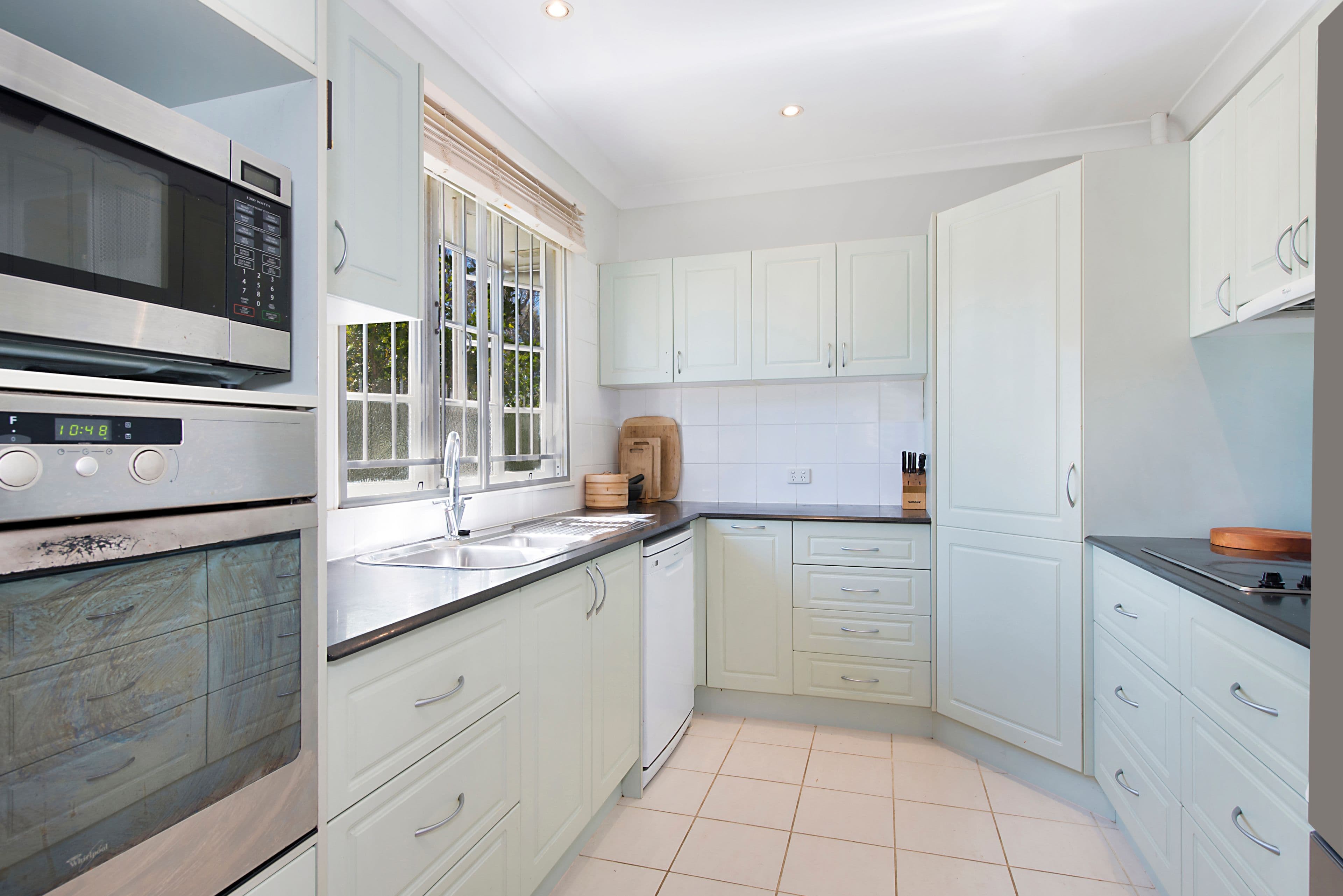 33 Booligal Street, Carina QLD 4152, Carina - Thumbnail 2