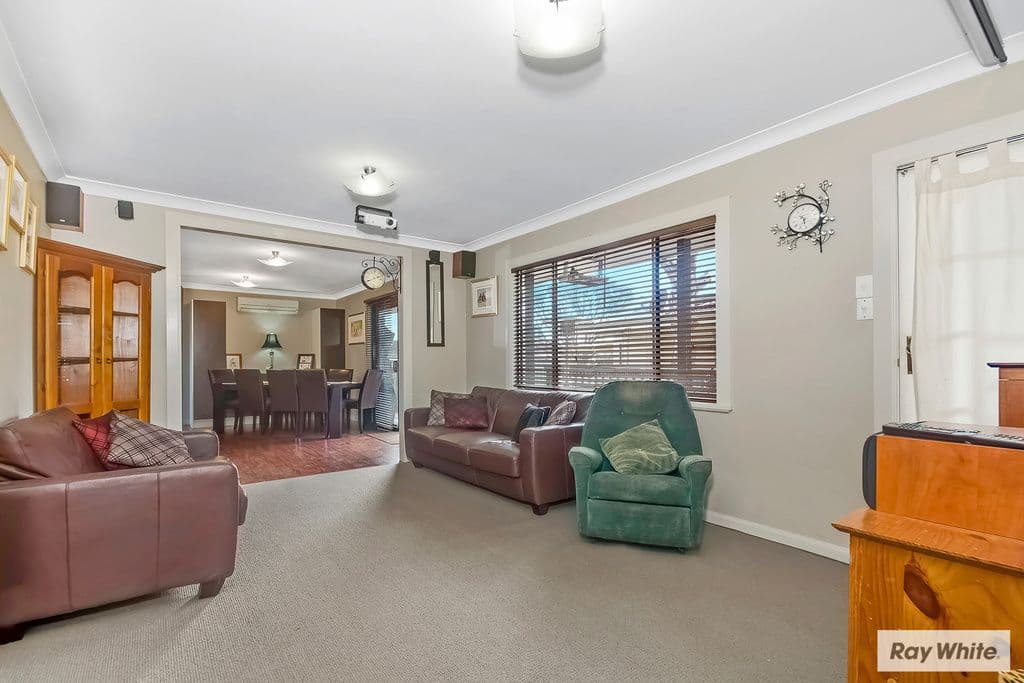 45 Craig Crescent, DAPTO NSW 2530, Dapto - Thumbnail 2