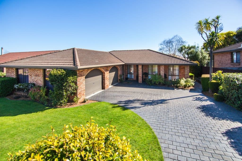 7 El Greco Court, NEWNHAM TAS 7248, Newnham - Thumbnail 2