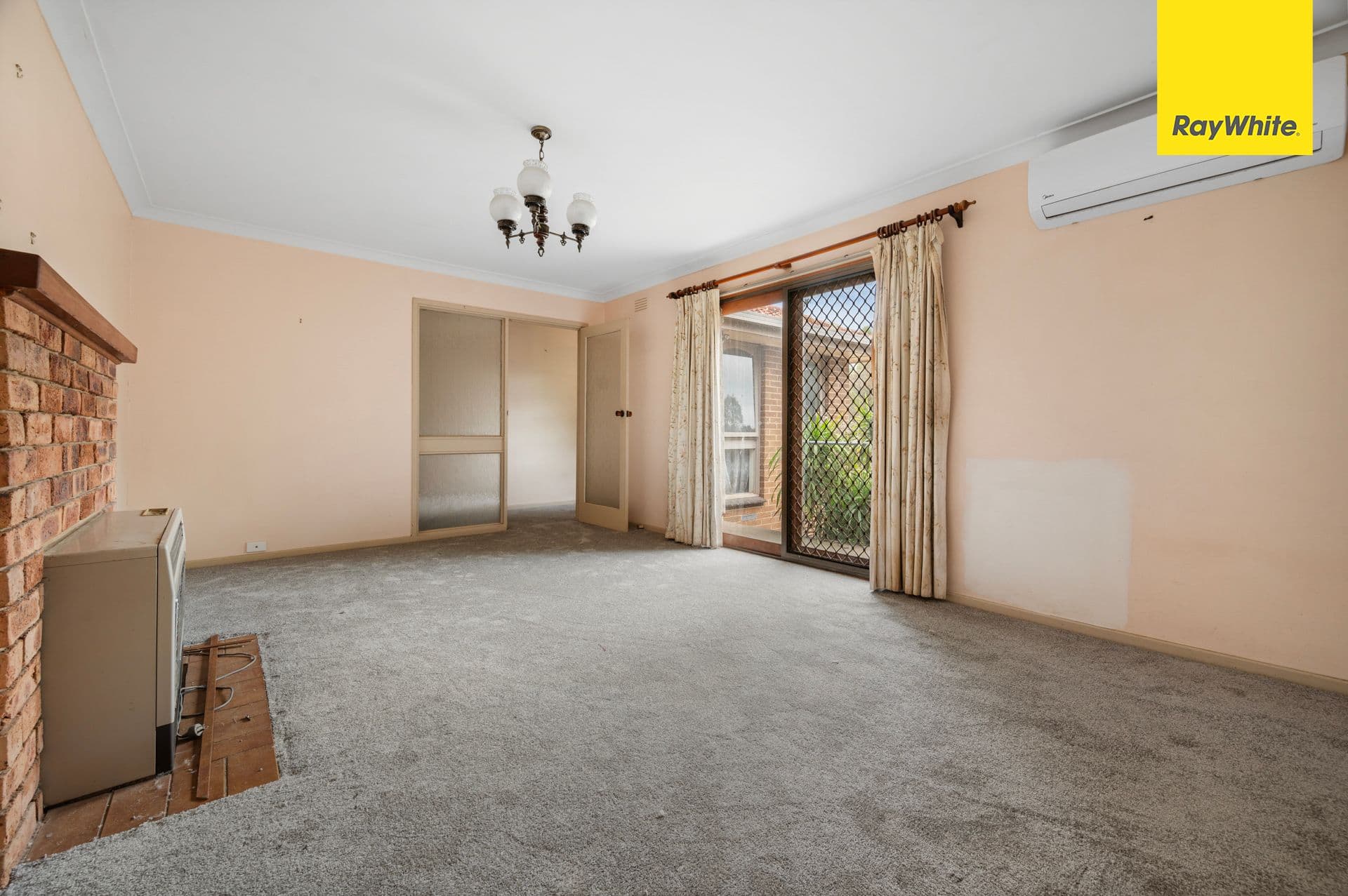 2 Gretel Grove, Melton VIC 3337, Melton - Thumbnail 3
