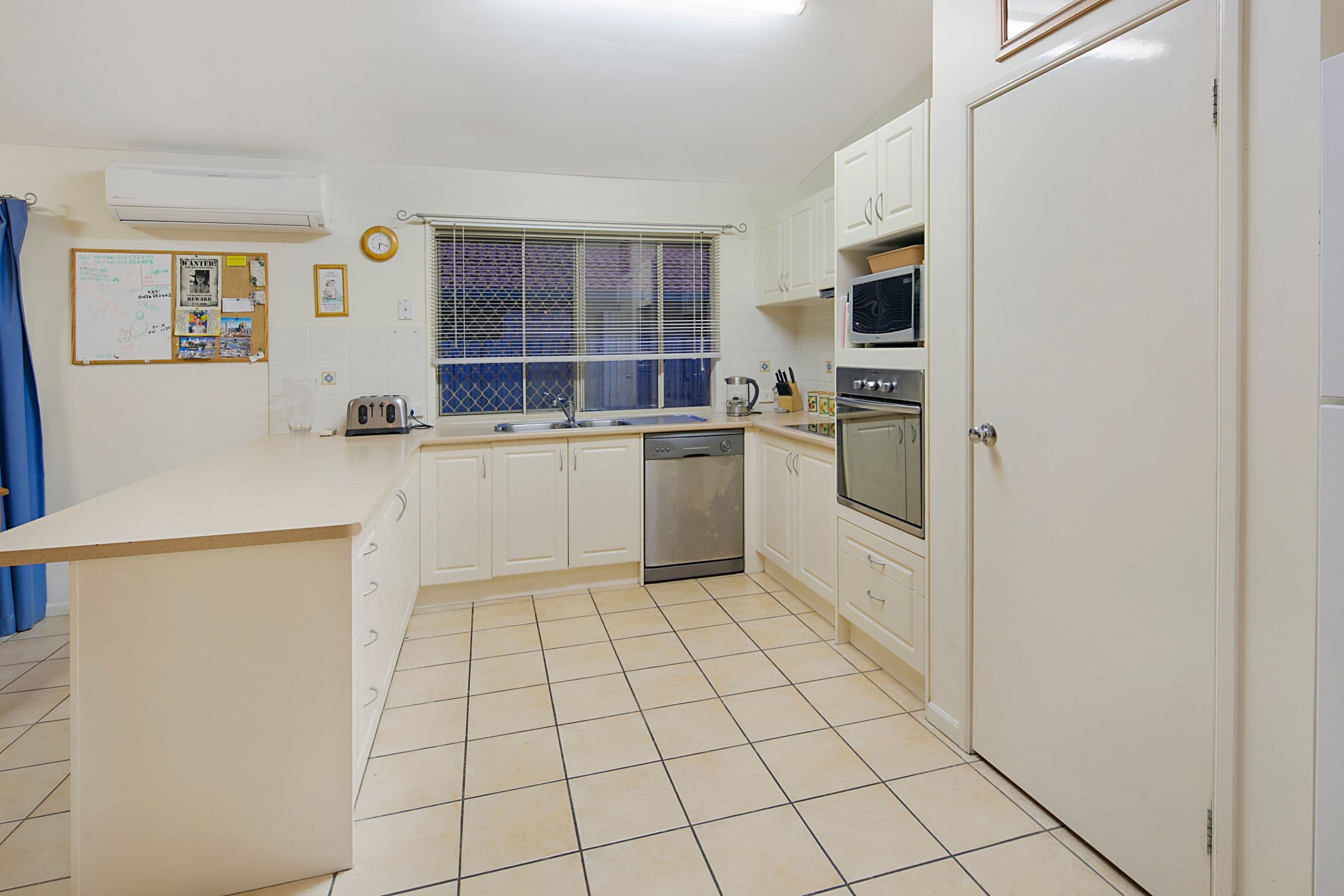 11 Spinnaker Circuit, Redland Bay QLD 4165, Redland Bay - Thumbnail 2