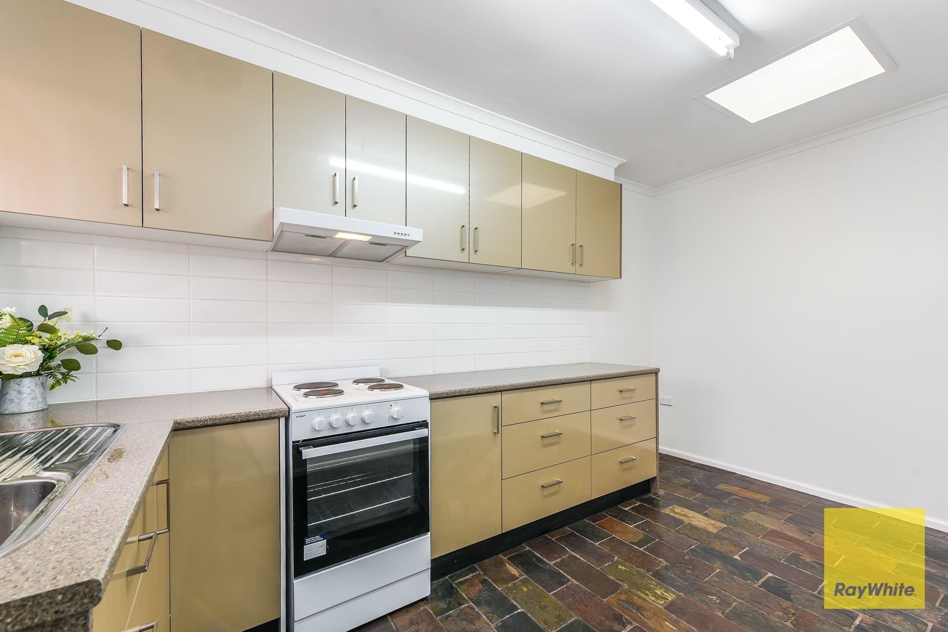 46 Herbert Street, Dandenong VIC 3175, Dandenong - Thumbnail 3