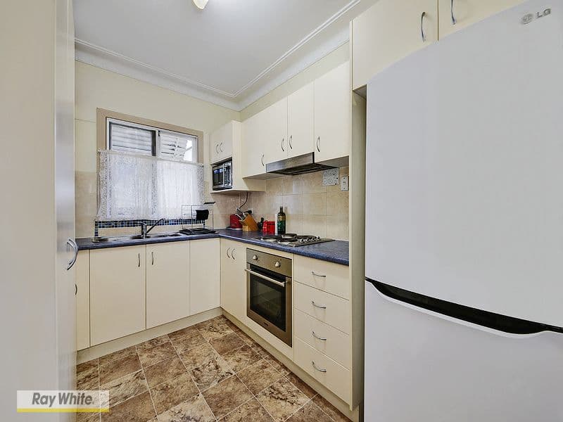 3 Frank Street, SCARBOROUGH QLD 4020, Scarborough - Thumbnail 2