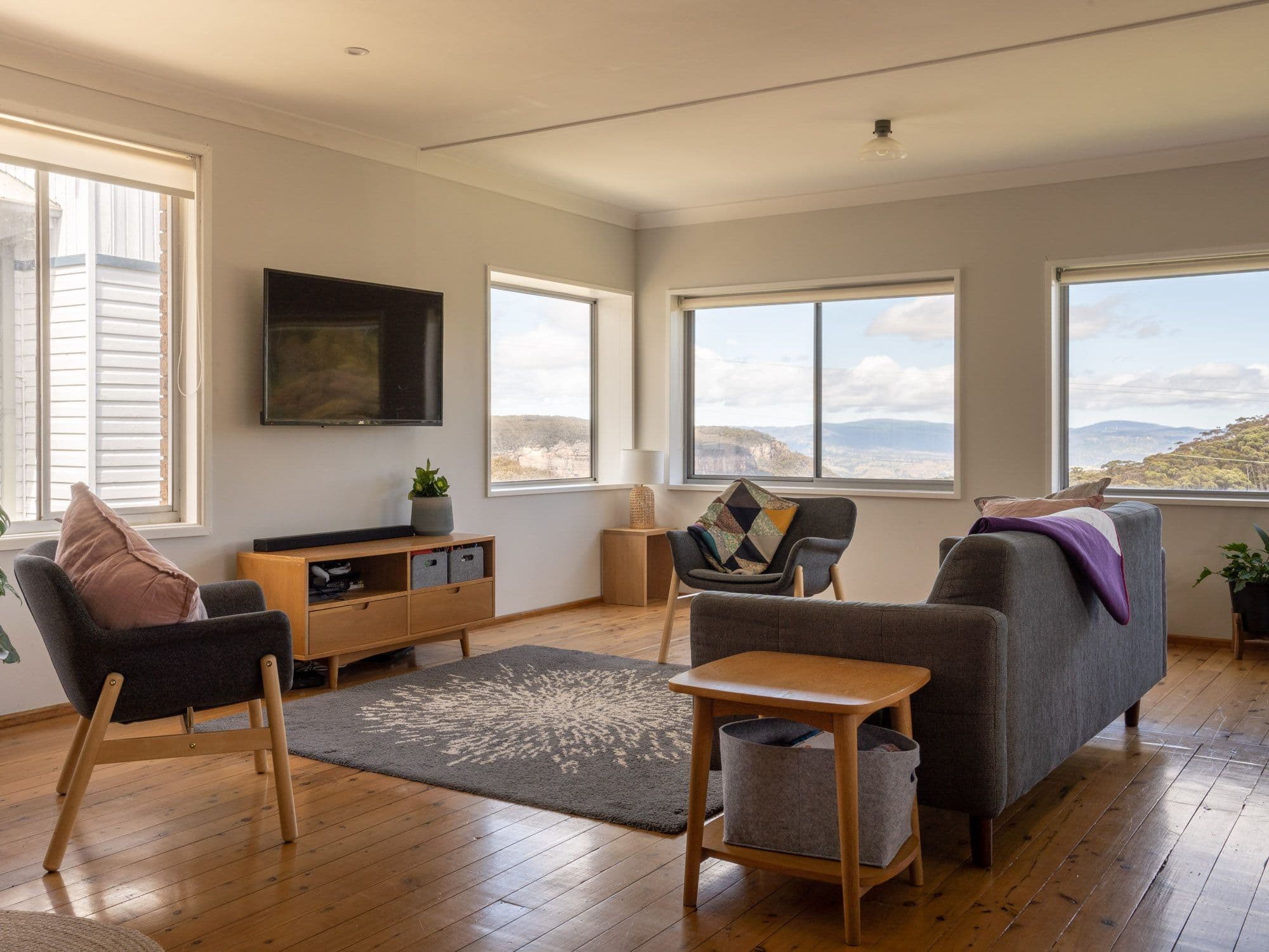 16 Gordon Avenue, Blackheath NSW 2785, Blackheath - Thumbnail 2