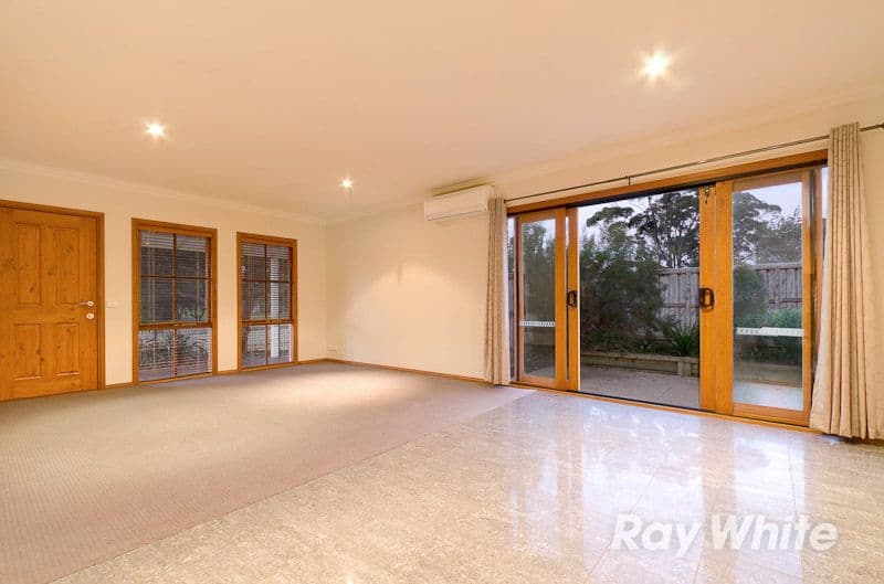 1 Karella Crescent, MORNINGTON VIC 3931, Mornington - Thumbnail 5