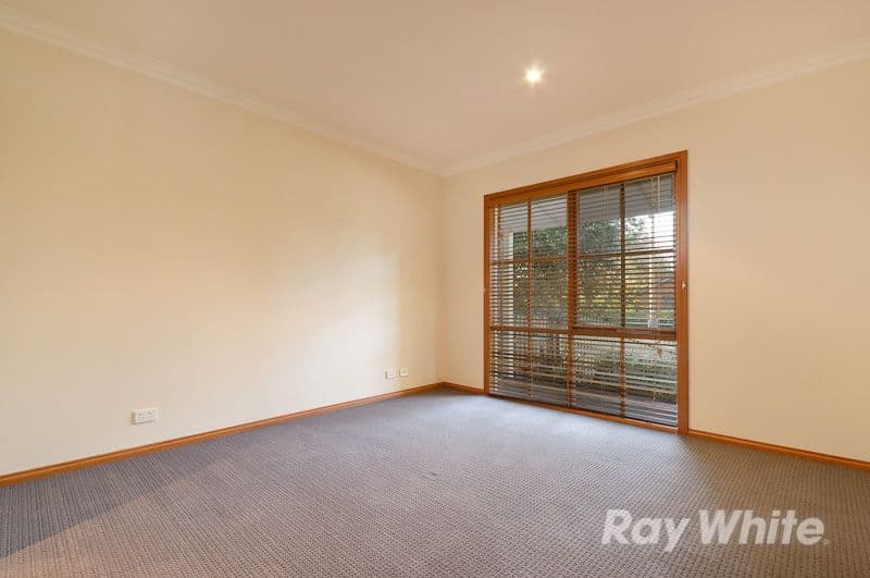 1 Karella Crescent, MORNINGTON VIC 3931, Mornington - Thumbnail 6