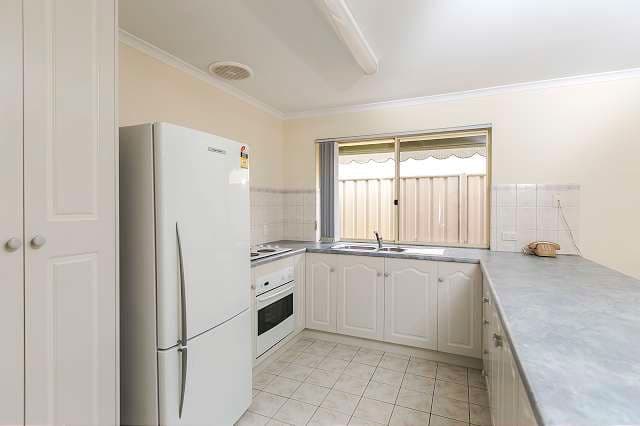 6 Knapman Crescent, PORT ADELAIDE SA 5015, Port Adelaide - Thumbnail 2