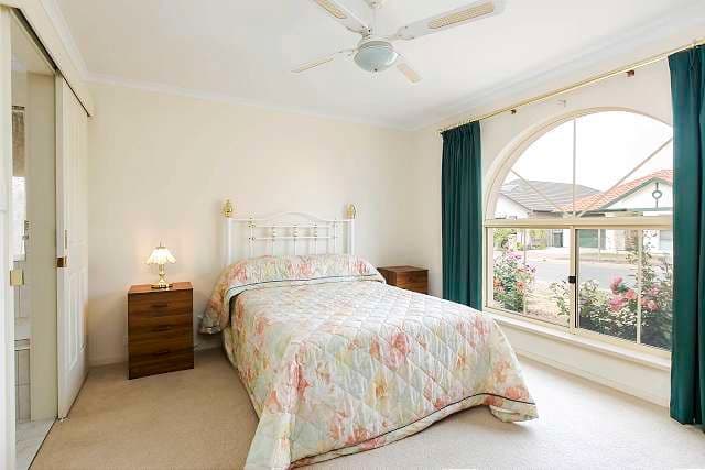6 Knapman Crescent, PORT ADELAIDE SA 5015, Port Adelaide - Thumbnail 5