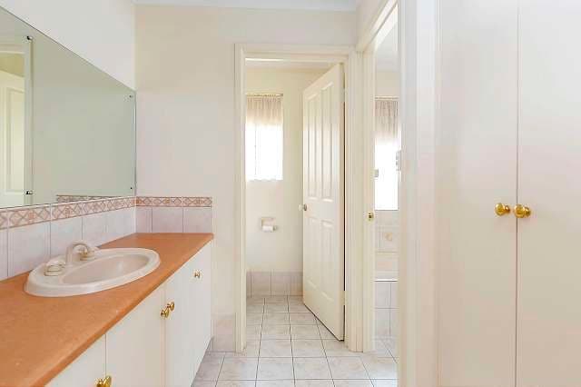 6 Knapman Crescent, PORT ADELAIDE SA 5015, Port Adelaide - Thumbnail 7