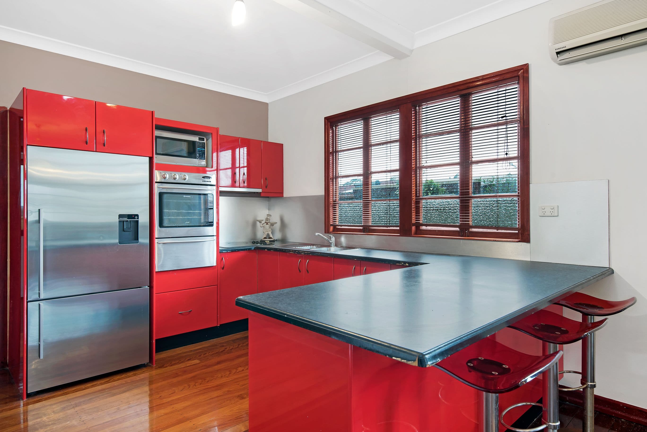8 Finlay Street, Yarraville - Thumbnail 3