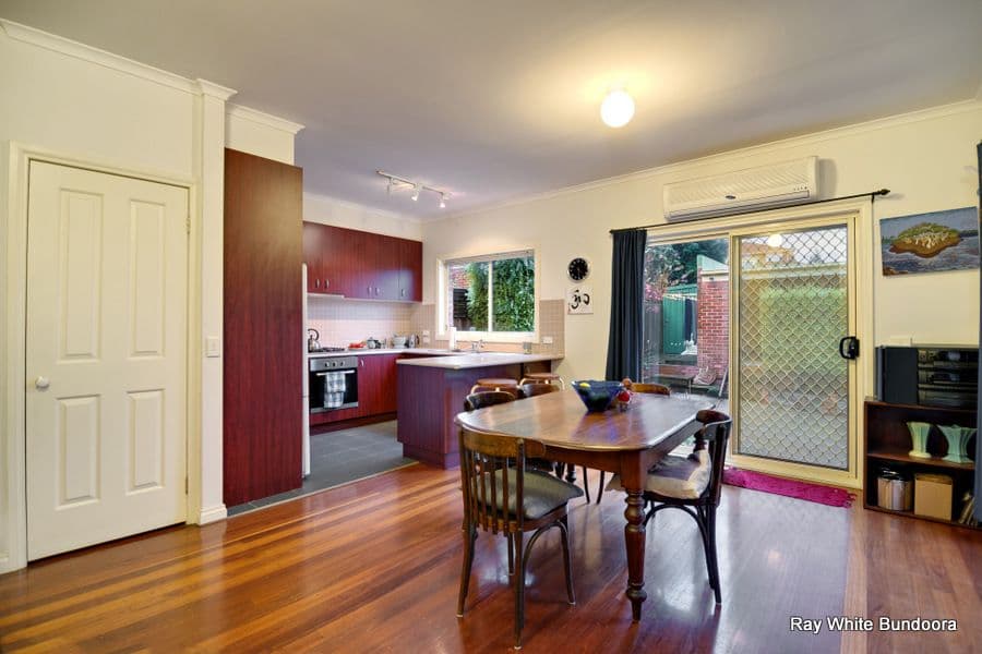 18 Westwood Drive, MILL PARK VIC 3082, Mill Park - Thumbnail 3
