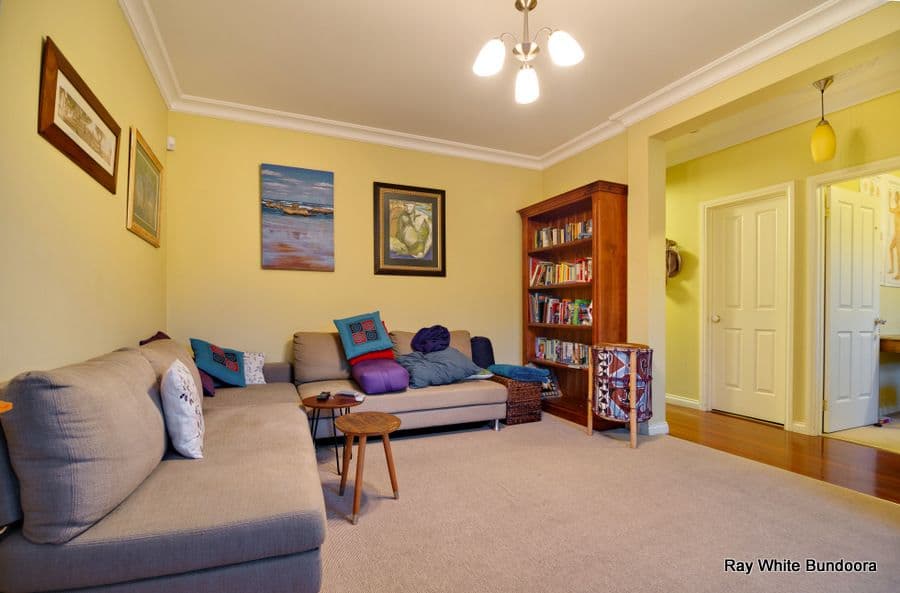18 Westwood Drive, MILL PARK VIC 3082, Mill Park - Thumbnail 4
